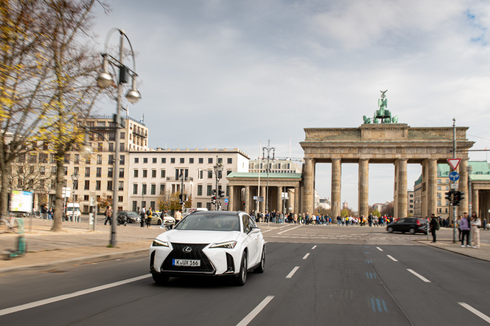 Negotiating Berlins Brandenburg Gate