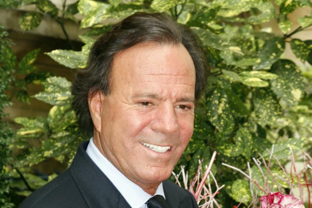 Spanish Court Rules Julio Iglesias is Father of 43-Year-Old Man