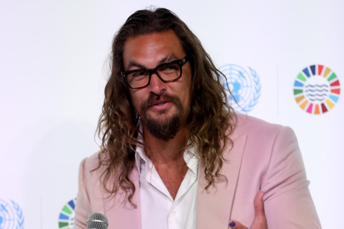 It S Not Looking Too Good Jason Momoa On Aquaman Future