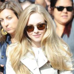 Amanda Seyfried does daytime chic in a beige trench coat