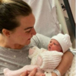 BGT star Amy Lou Smith has given birth to a baby girl (C) Amy Lou Smith/Instagram