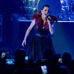 Evanescence have delayed their tour