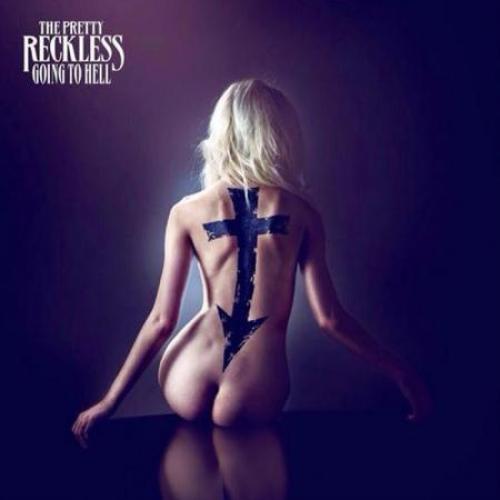 Momsen boobs taylor Taylor Momsen