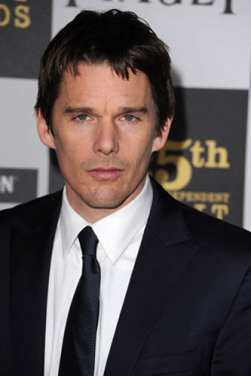 ethan hawke honours new york workers - female first