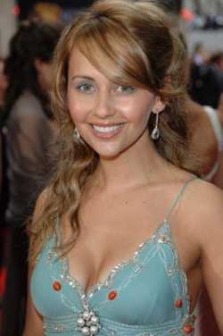 Samia Smith Images