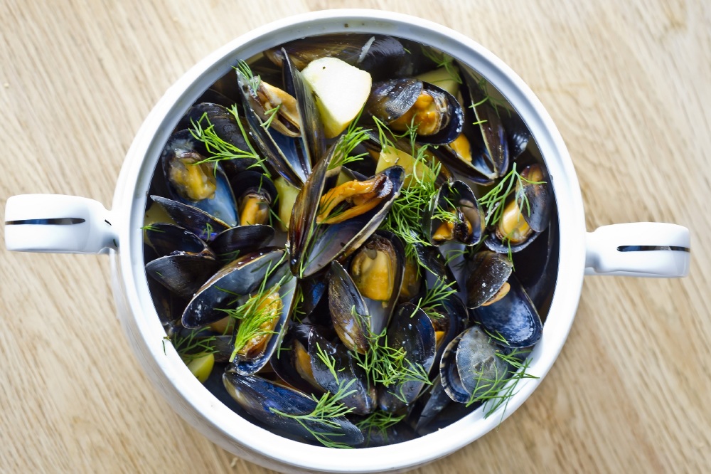 Apple-y Mussels