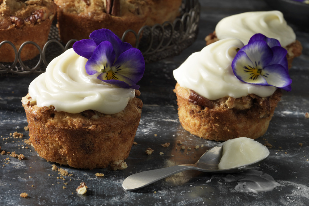 Banana Pecan Muffin Cakes