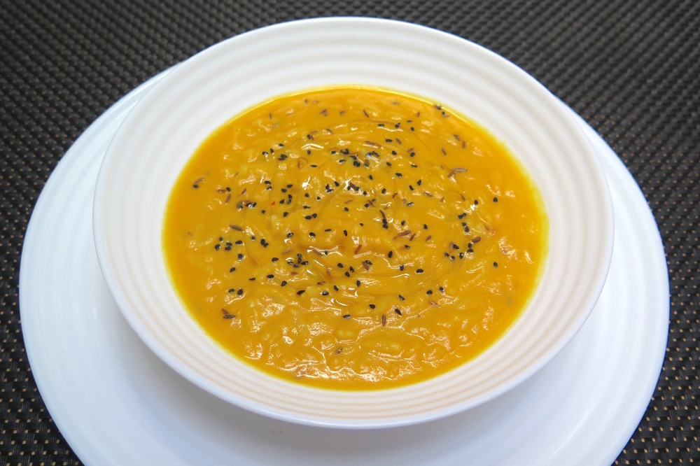 Spicy Orzo and Pumpkin Cream Soup