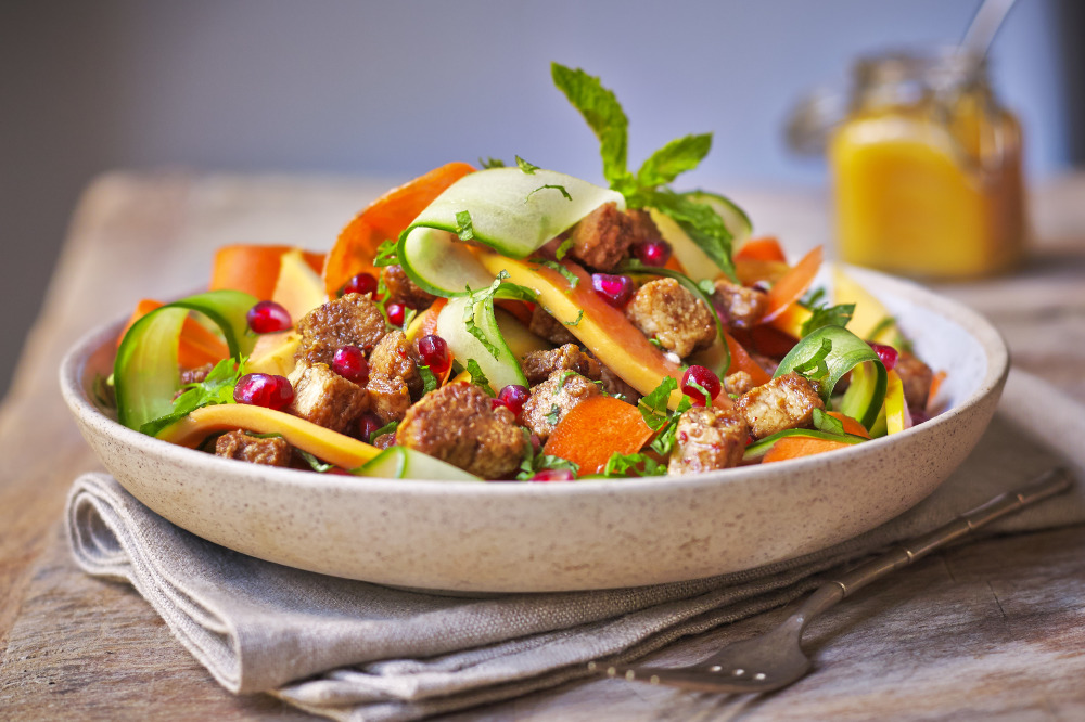 Papaya salad with apple balsamic