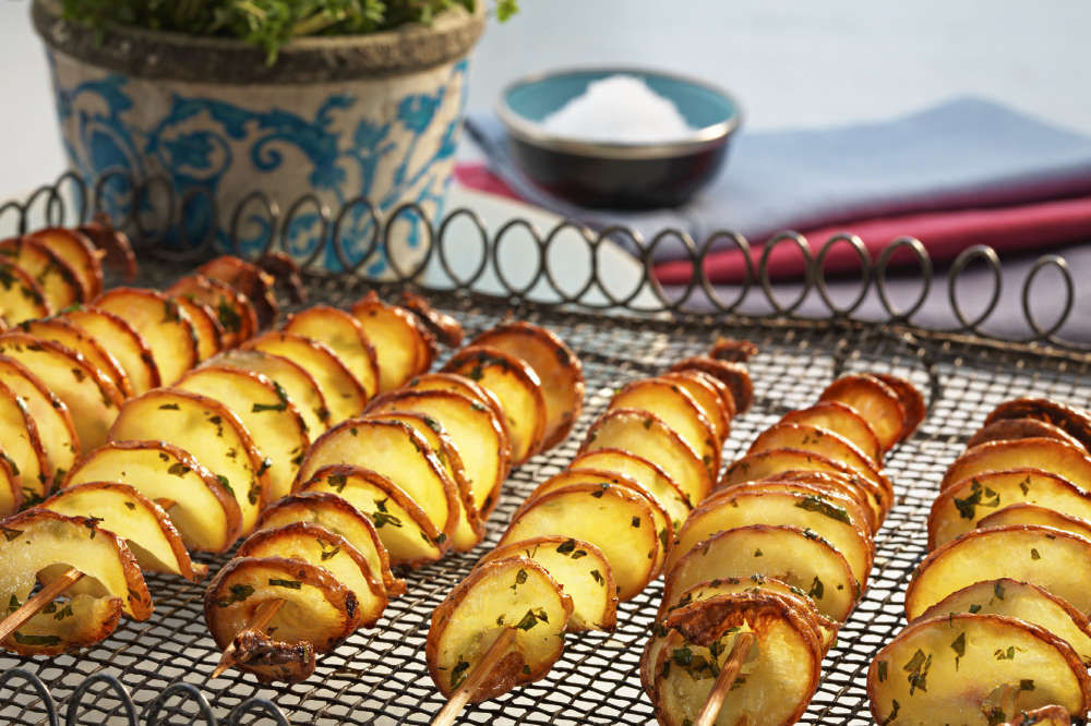 Tornado Chips with Garlic and Herbs