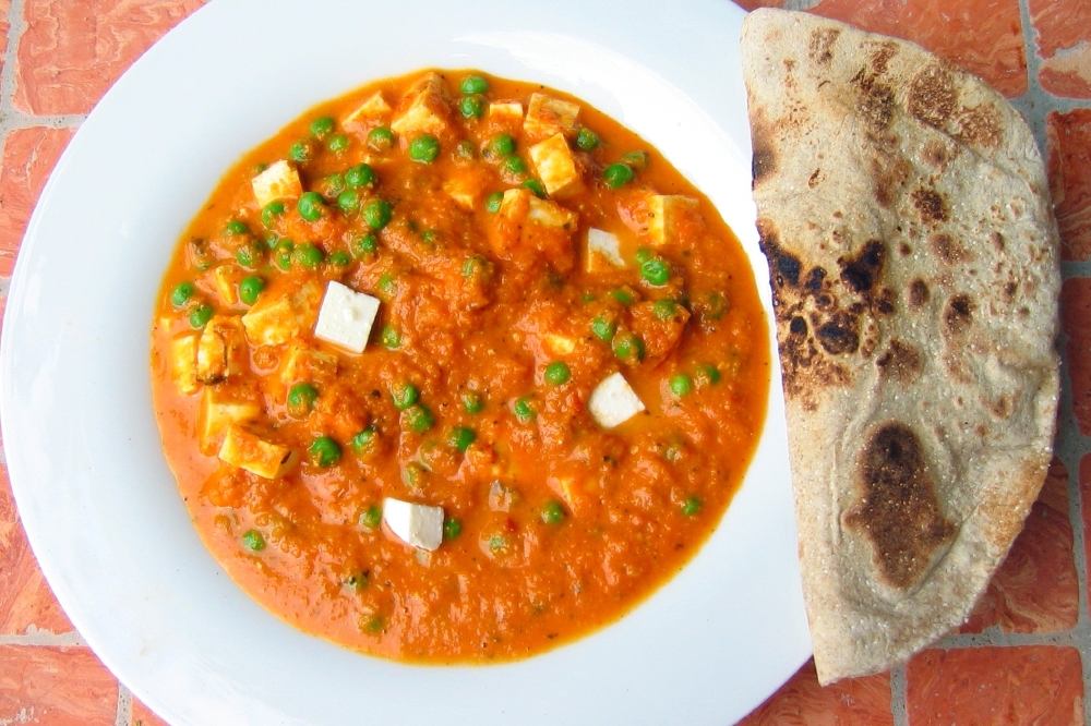 Thai-style tofu and vegetable curry