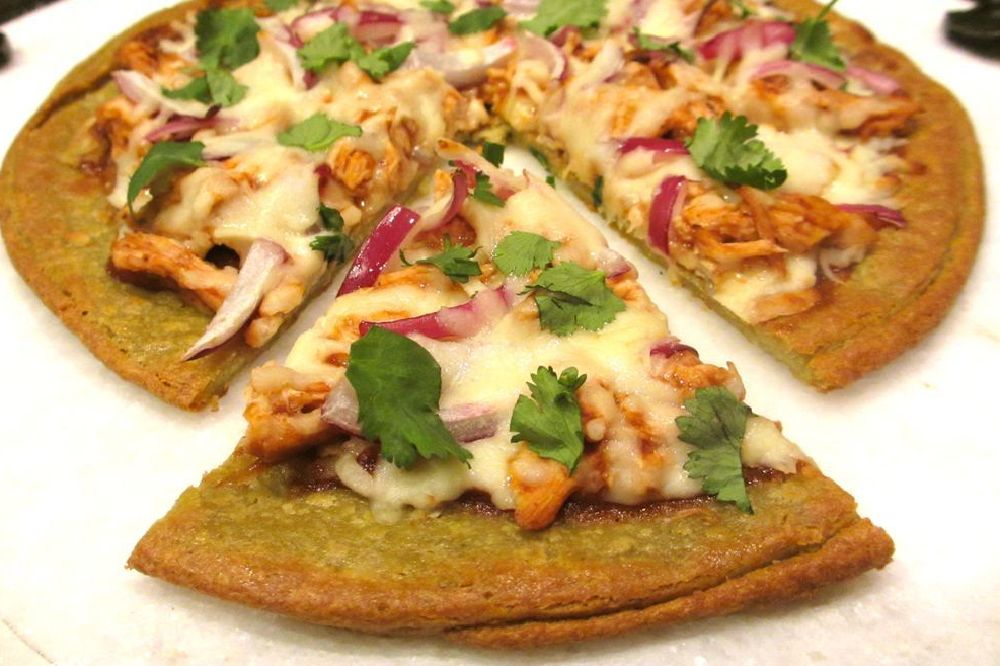 Vegan and gluten-free protein pizza