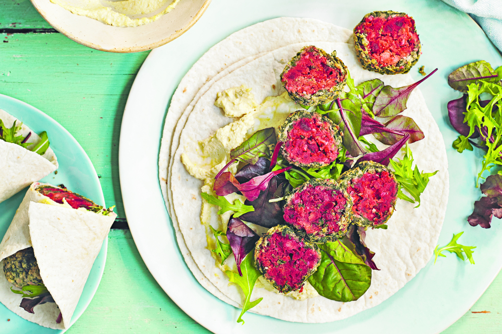 Beetroot & spinach falafel wraps