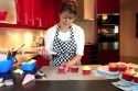 VIDEO: Angela Slater Shows us How to Ice Cakes