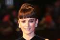 Penelope Cruz shows off her clip-in fringe