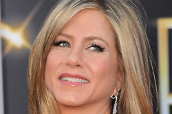 Jennifer Aniston will be 'nesting' in 2015