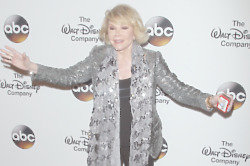 Joan Rivers' Funeral To Take Place This Weekend