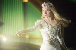 Oz The Great And Powerful Clip 3