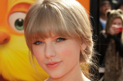 Taylor Swift Donates $4 Million To Charity