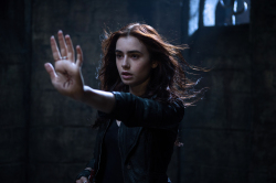 The Mortal Instruments - City Of Bones New Trailer