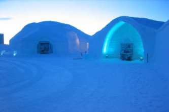 ice-hotel-0809