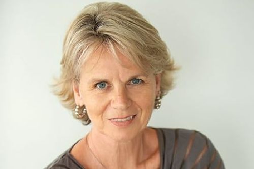 Author Alison Ragsdale