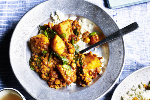 Warming Potato & Lentil Curry With Crumbled Cauliflower