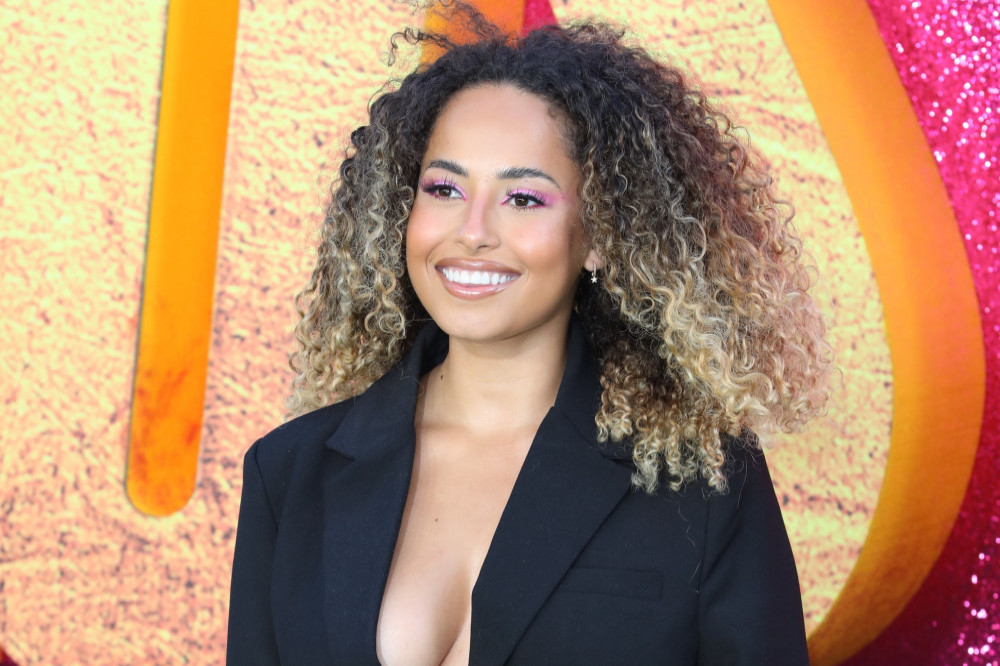 Amber Gill and Jennifer Beattie are having 'a lof of fun together'