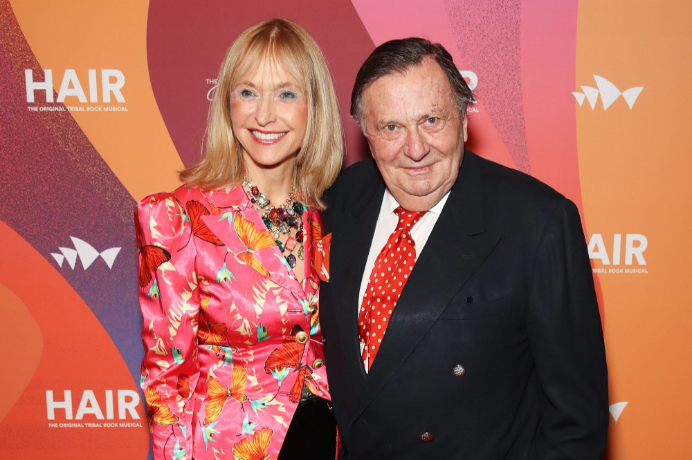 barry-humphries-family-say-he-was-himself-until-very-end-after-his