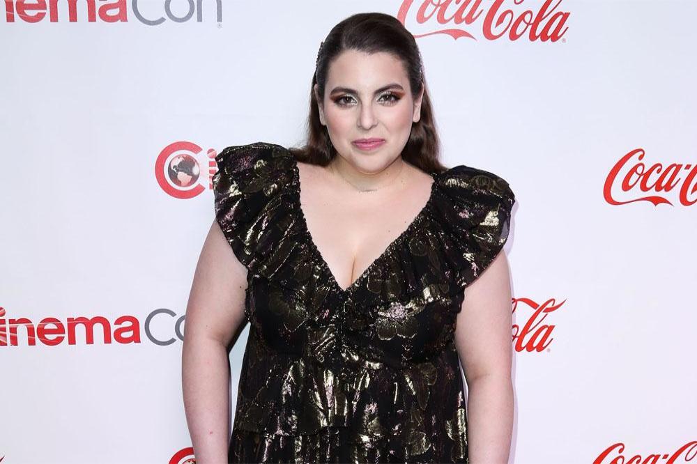 Next photo of Beanie Feldstein