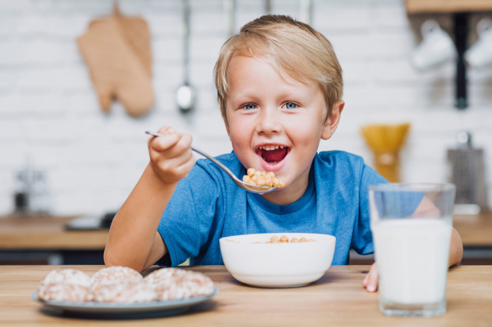 Children are happier if they eat breakfast