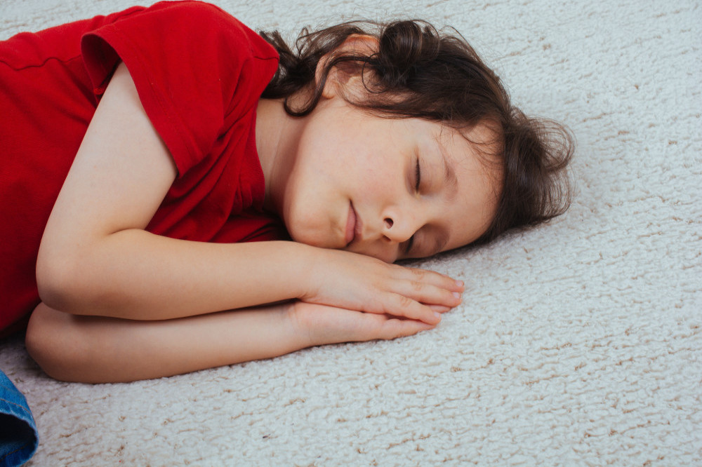 Children need strict bedtimes for the sake of their brains