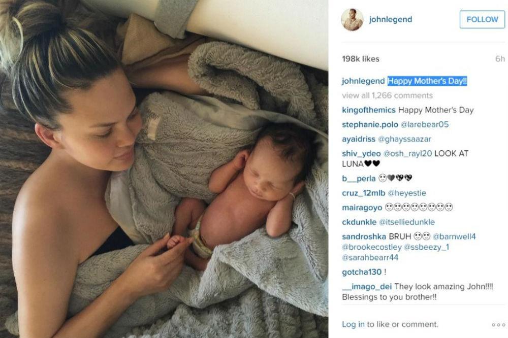 Chrissy Teigen and Luna (c) Instagram