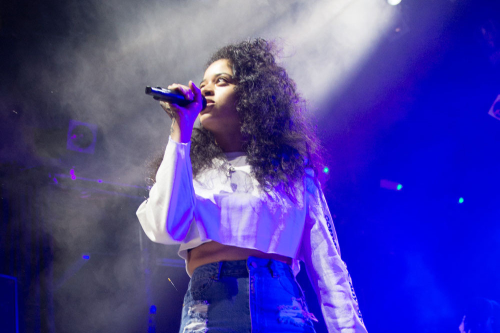 Ella Mai likes to be comfortable at a music festival