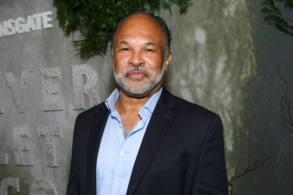 Geoffrey Owens 'struggles to make ends meet'