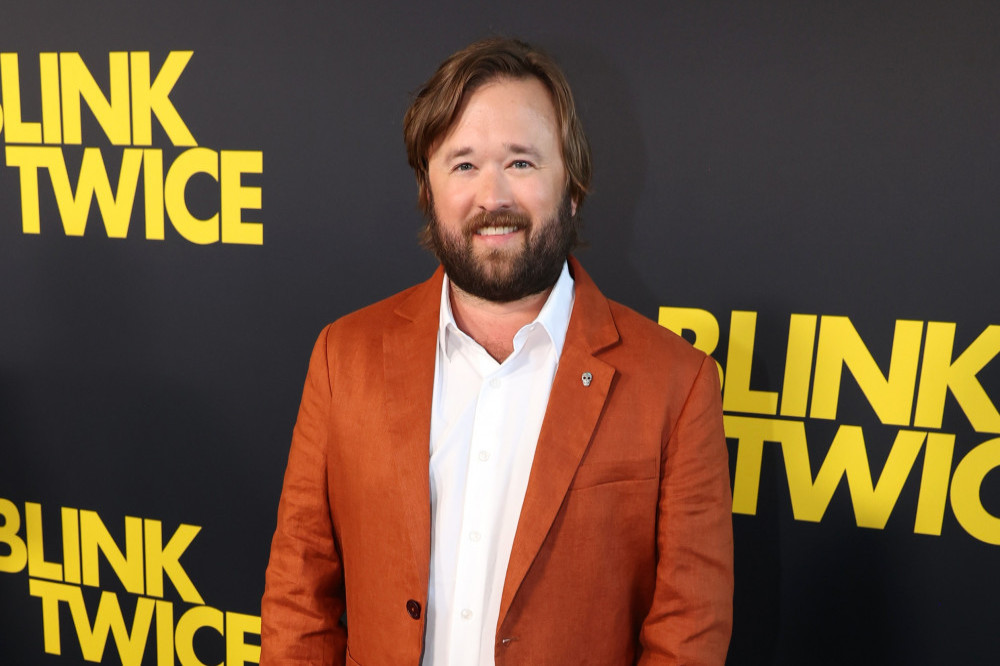 Haley Joel Osment was regularly called by Bruce Willis after they starred together in ‘The Sixth Sense’