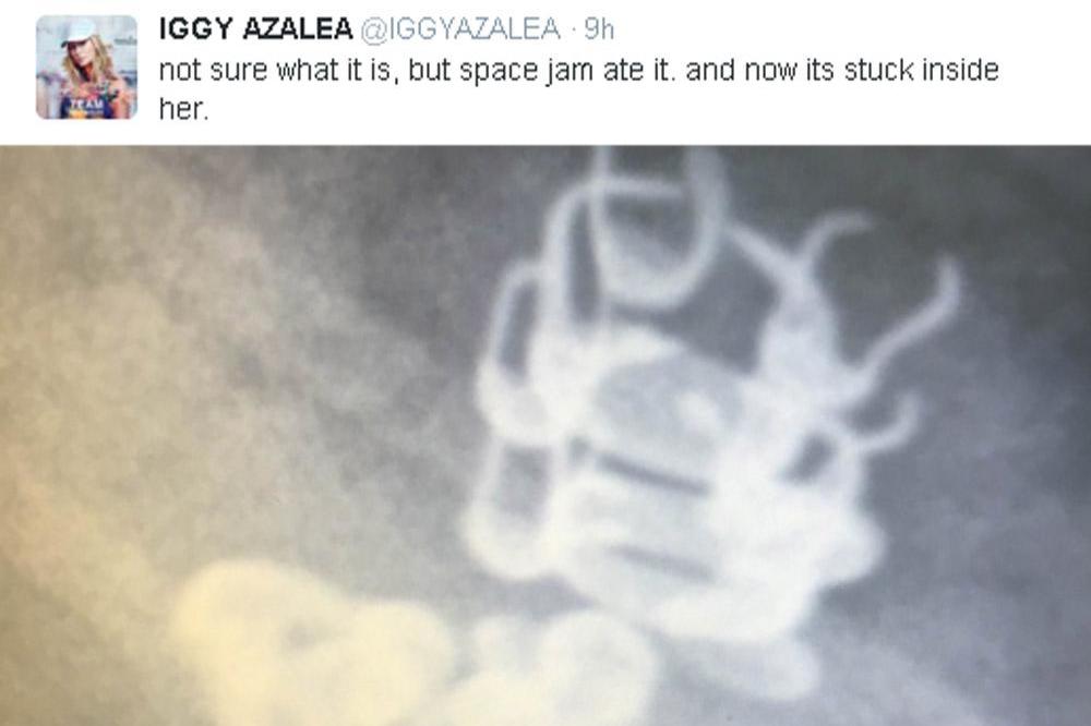 Iggy Azalea's Twitter post on dog's X-ray