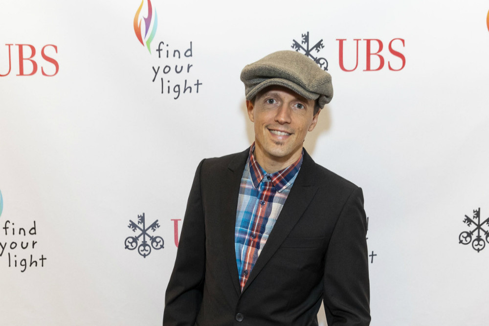 Jason Mraz didn't come out sooner because 'being gay' was seen as a 'punchline'