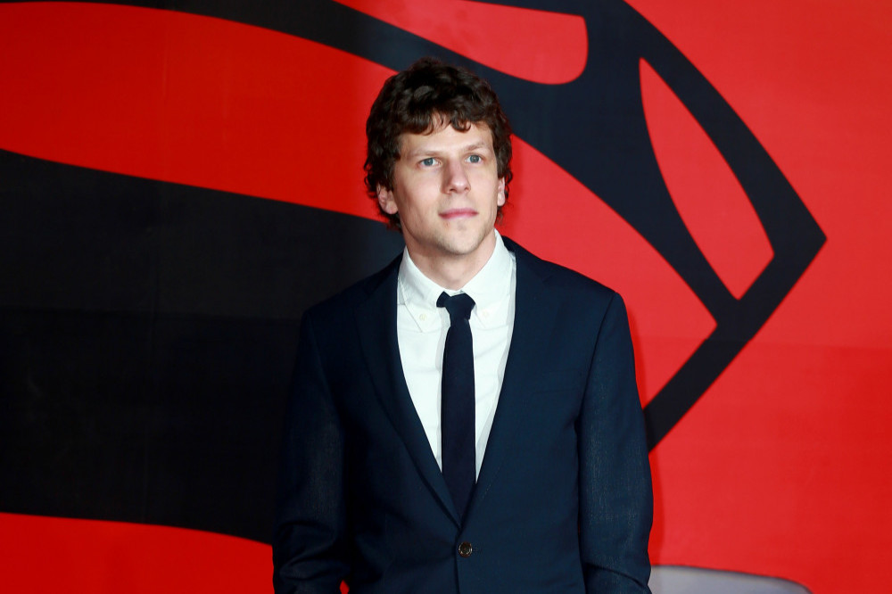 Jesse Eisenberg doesn't use social media