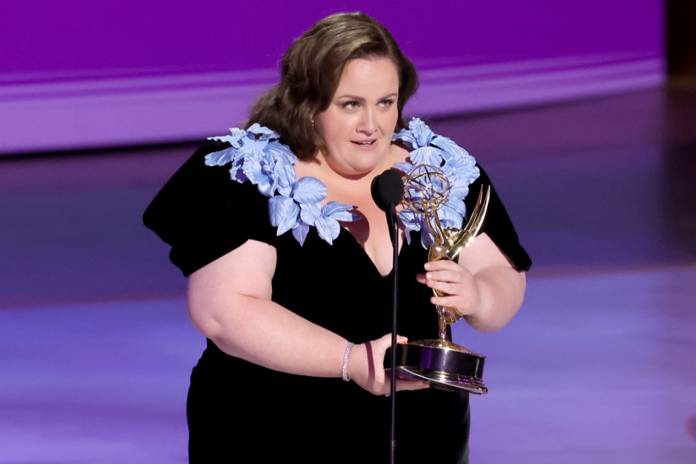 Jessica Gunning accepts her Emmy Award