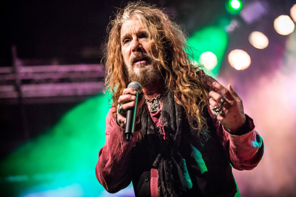 John Corabi slams Pam and Tommy