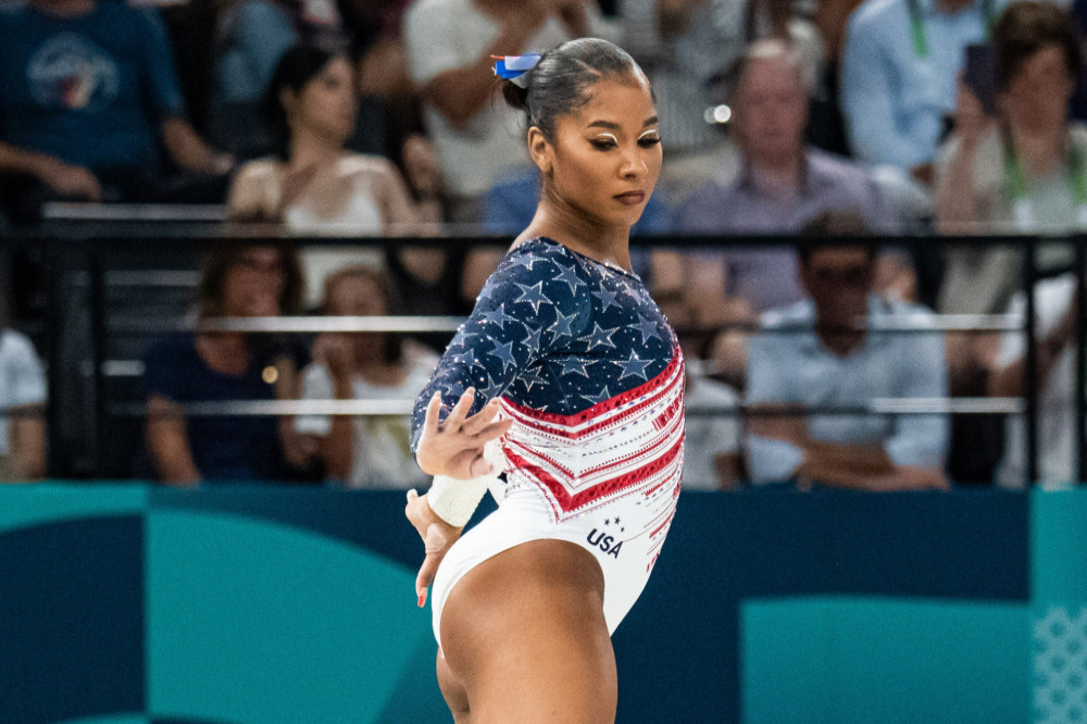 Jordan Chiles had Simone Biles on hand for makeup support