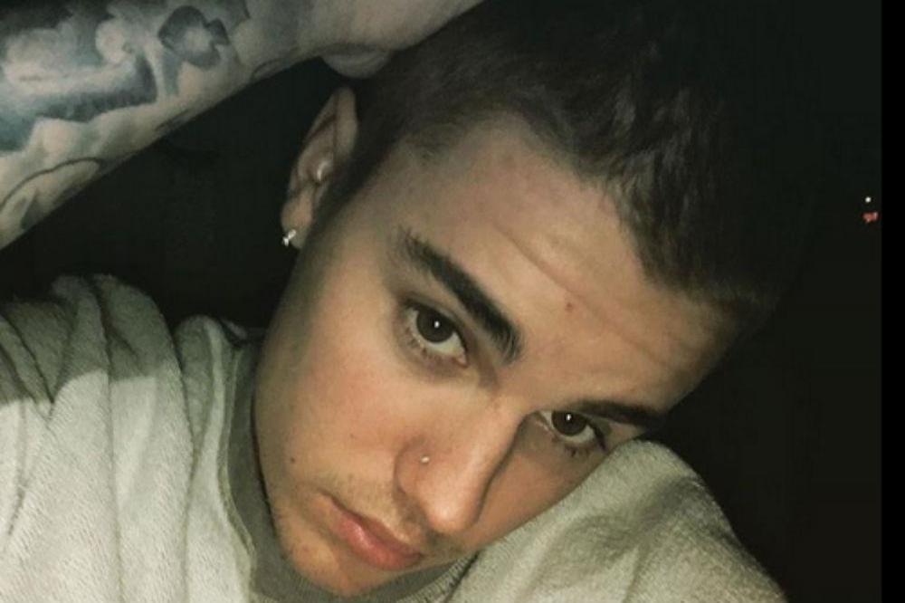 Justin Bieber Chops Off His Dreadlocks