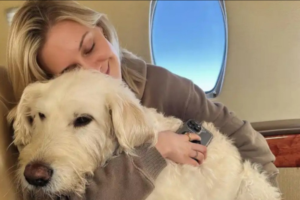 Kelsea Ballerini has revealed that her nine-year-old dog Dibs is suffering from inoperable cancer