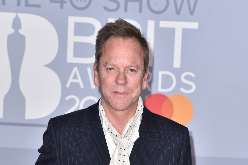 Kiefer Sutherland regrets eating a goldfish on a ‘dare’ from Kevin Bacon