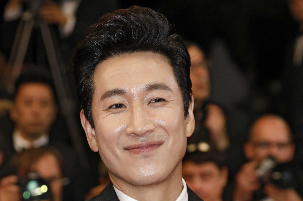 Tragic ‘Parasite’ star Lee Sun-kyun reportedly begged police not to announce his last appearance for questioning over an alleged blackmail plot days before his apparent suicide