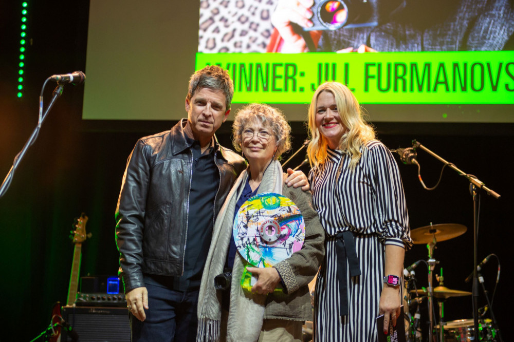 Noel Gallagher with Jill Furmanovsky and Edith Bowman at the Abbey Road Music Photography Awards