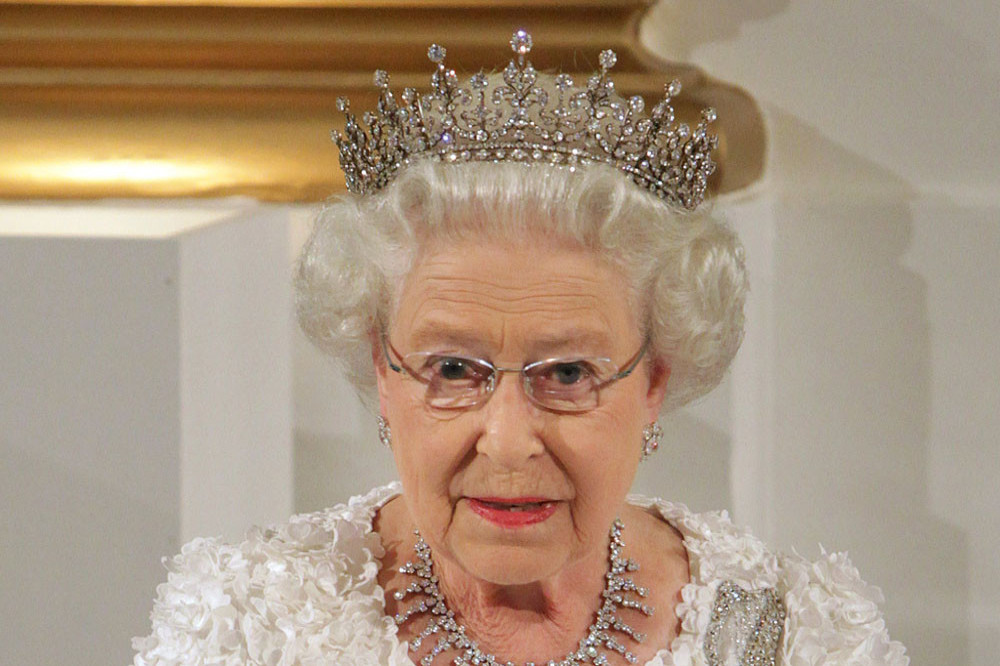 Queen Elizabeth has COVID-19