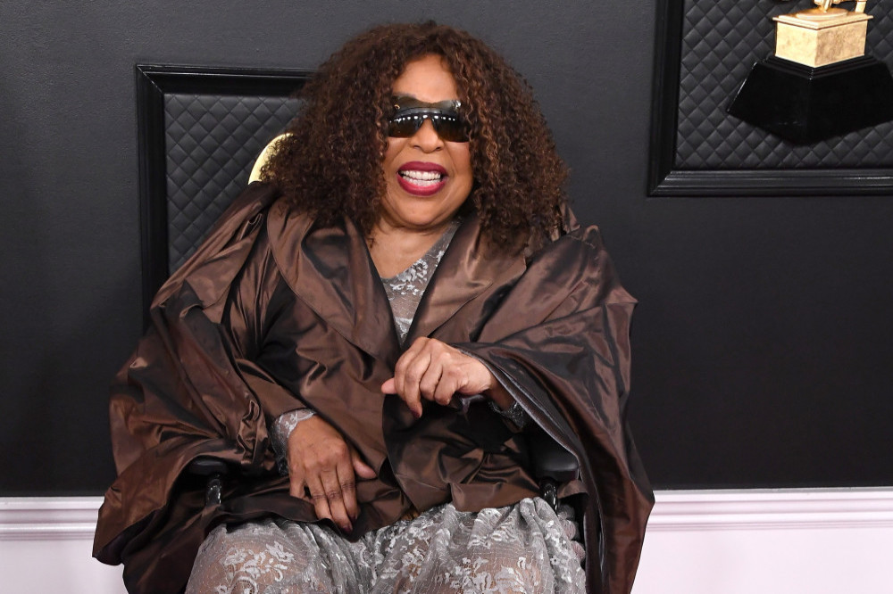 Roberta Flack no longer able to sing