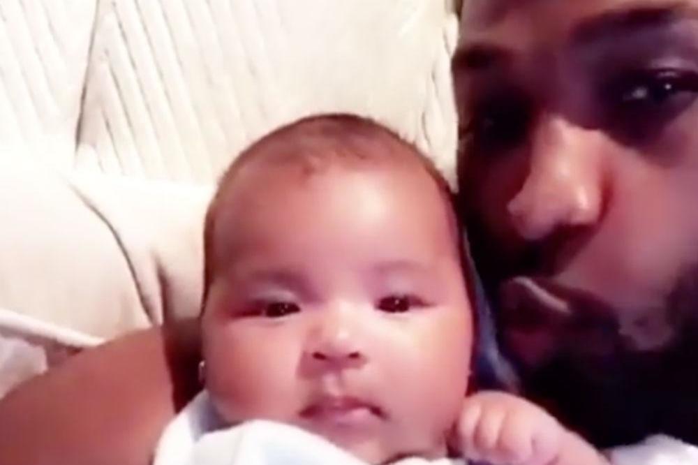 Tristan Thompson and baby True (c) Snapchat